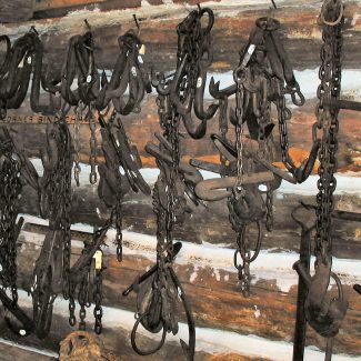 Corner Bind Hooks